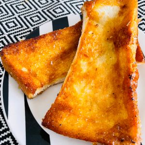 ちひろの作ってみた!投稿(ひと口食べたら止まらない！罪深すぎる【塩カラメルトースト】)