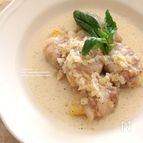 パイナップルの豚肉巻き　ココナッツミルク煮