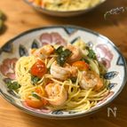 簡単満足♪えびとミニトマトのバジルペペロンチーノ