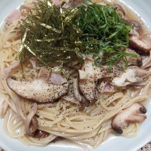 よっこの作ってみた!投稿(【たっぷりきのことベーコンのスープパスタ】うまみがギュッ！)