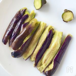 簡単すぎるレンジなすネギポン酢】2分でとろ〜り茄子 | レシピサイトNadia