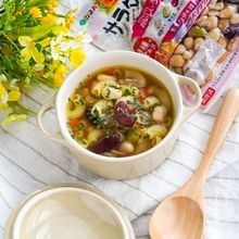 豆とパスタの具沢山スープ