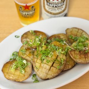 Tsuneaki Okadaの作ってみた!投稿(【ガーリック醤油のとろとろなす】じゅわっと♪簡単なすステーキ)
