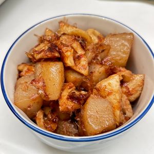 ありょーしゅの作ってみた!投稿(こんにゃくとちくわの甘辛おかかまぶし)