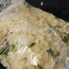【炊いたご飯に混ぜるだけ】やみつきピーマンツナ飯の工程3