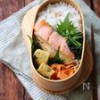 【15分弁当】鮭のマヨチーズ焼き弁当。