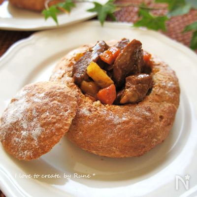 ビーフシチュー辛口カレーパン
