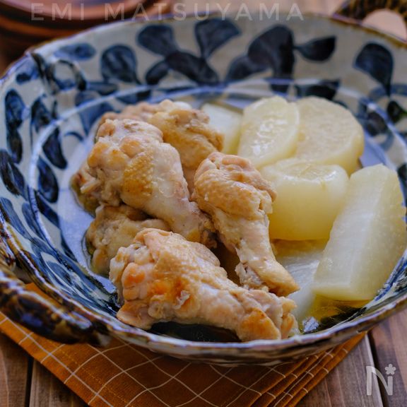 ＊手羽元と大根の旨塩にんにく煮＊