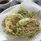 驚きのシャキッと極うま食感♪パクチーの揚げ焼き天ぷら
