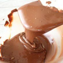 温度計なしでも失敗しない!チョコレートの湯煎の仕方