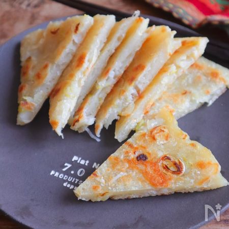 業スーで大人気の薄焼き餅 大餅 葱花餅 By おおもと のりこ 大本紀子 レシピサイト Nadia ナディア プロの料理家のおいしいレシピ