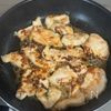 揉んで焼くだけ！やわらか♡【鶏むねのごま味噌チキン】の工程3