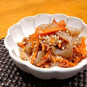 こまりこ😃の作ってみた!投稿(ヘルシー美味・砂糖不使用♡糸こんとにんじんのツナ入りキンピラ)