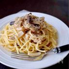 肉がなくても男子に人気！【きのことツナの麺つゆバターパスタ】