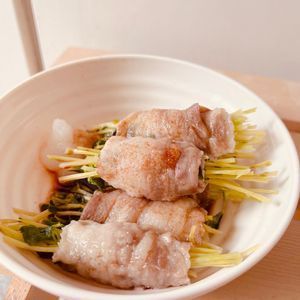 あーちゃん·͜· ♡の作ってみた!投稿(レンジで簡単美味しい！！『豆苗の豚肉巻き』〜おろしポン酢〜)