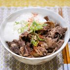 トロロと牛肉で残暑を乗り切る「夏牛丼」