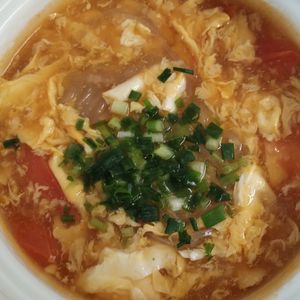 ゆの作ってみた!投稿(【トマトと卵の酸辣湯スープ】食欲そそる酸味とピリ辛が絶妙♬︎)