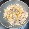 簡単さっぱり！《豚バラとえのきのみぞれ炒め》の工程3