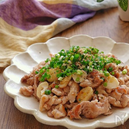 男子受け抜群 スタミナ満点 にんにくたっぷり豚こま炒め By 松山絵美 レシピサイト Nadia ナディア プロの料理家のおいしいレシピ