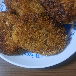 ミナの作ってみた!投稿(たっぷり白菜のカレーメンチカツ)