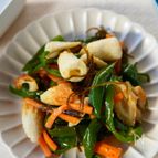 【ピーマンと人参とちくわの塩昆布炒め】シンプルで美味しい😋