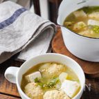 ヘルシーだけど大満足！鶏だんごと豆腐のとろりスープ