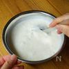 材料たった2つ、混ぜるだけ!【自家製クリームチーズ】の工程1