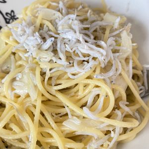 すみれの作ってみた!投稿(しらすとネギの柚子胡椒ペペロンチーノ)