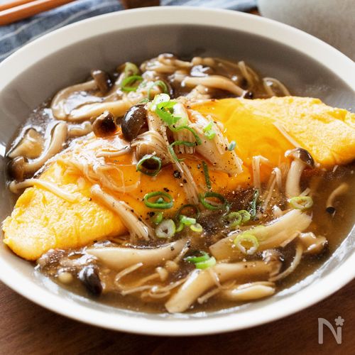 『きのこの中華風あんかけオムレツ』あんがたっぷり♡優しい味♪