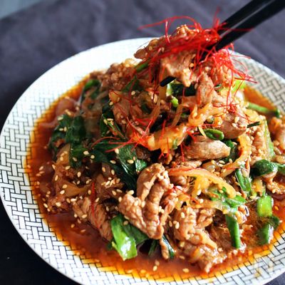 牛肉とニラのピリ辛スタミナ炒め