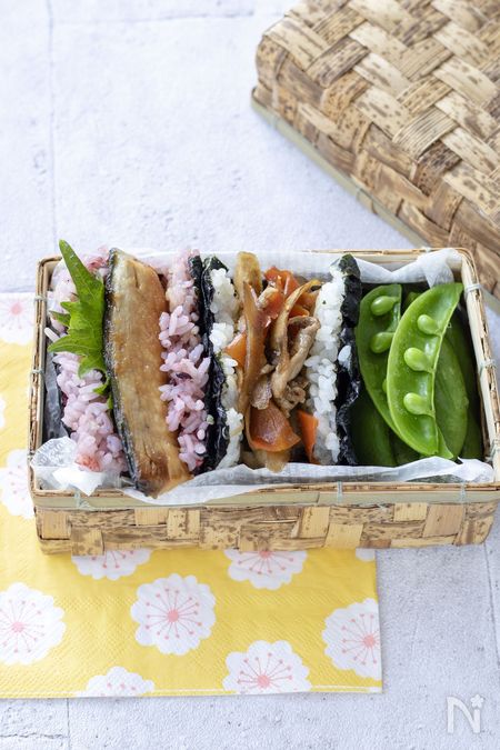 マネしたい 定食弁当シリーズvol 10 Snsで話題 意外と簡単にできる 見た目が可愛いおにぎりバーガー弁当 レシピサイト Nadia ナディア プロの料理家のおいしいレシピ