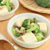 しめじとブロッコリーの鶏だし豆腐煮込み