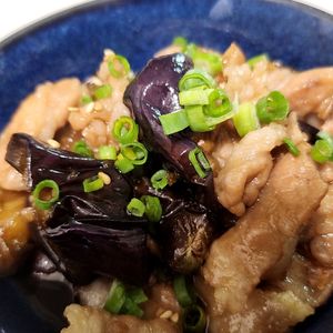 よもぎの作ってみた!投稿(とろとろ茄子が絶品！【茄子と豚バラのしょうが焼き】)