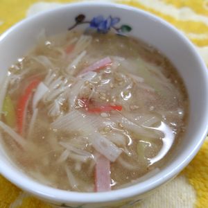 コスモスの作ってみた!投稿(【えのきとかにかまの胡麻味噌スープ】節約食材でパパッと完成♪)
