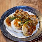 【サク飯】焼肉のタレで簡単「新玉のプルコギ炒め」