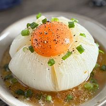 とろ甘じゅわ〜【新玉ねぎ丸ごとレンジ蒸し】