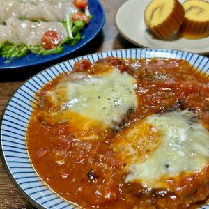 あめお姉さん!の作ってみた!投稿(彼が好きな『トマトソースの煮込みチーズハンバーグ』)