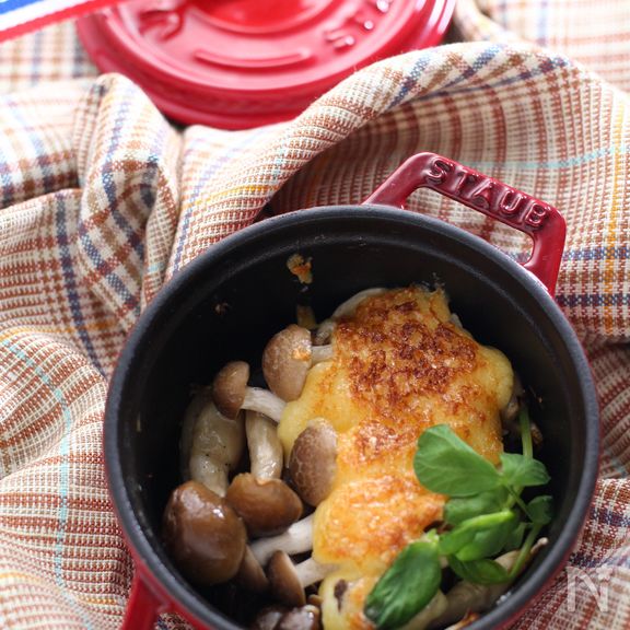 秋のごちそう　蒸し焼きしめじのマヨグリル