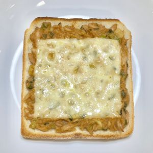 キャピタンの作ってみた!投稿(芳ばしツナ味噌トースト♪)