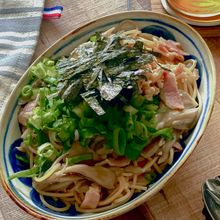 舞茸ベーコン★納豆・九条葱★刻み海苔のワンパン和風パスタ