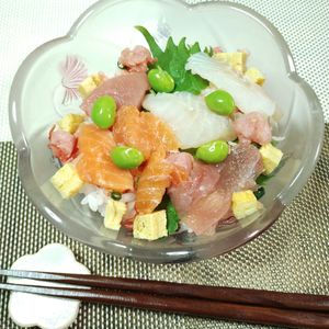 M＊Pの作ってみた!投稿(ひなまつりにも🌸乗せるだけで簡単♡カップでちらし寿司)