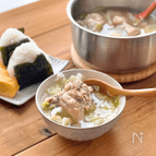 キャベツの甘みと鶏肉の旨味ひきたつ
やさしい手羽元スープ