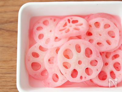 ピンクがかわいい 梅酢れんこん By 榎本 美沙 レシピサイト Nadia ナディア プロの料理家のおいしいレシピ