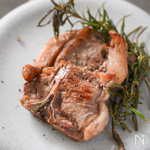 自宅でレストラン気分!ラム肉のステーキ