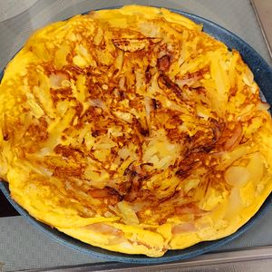 ひろりんの作ってみた!投稿(ベーコンポテトdeスペイン風オムレツ【#クリスマス】)