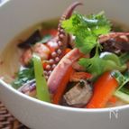 ひんやりトムヤムスープで海鮮春雨冷麺
