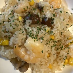 ゆっきぃの作ってみた!投稿(ひと手間加えて炊飯スタート♪『簡単おいしい☆えびピラフ』)