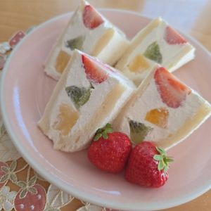 maiの作ってみた!投稿(ヨーグルトクリームが爽やか♡絶品フルーツサンド)