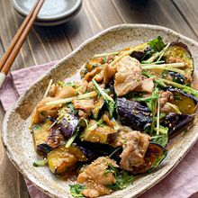 【ごはんが止まらない】豚こま肉となすと水菜の甘みそ炒め