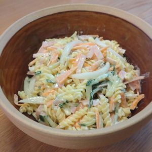 なべ円の作ってみた!投稿(お惣菜屋さんの味になるコツあり♡『とろっとマカロニサラダ』)